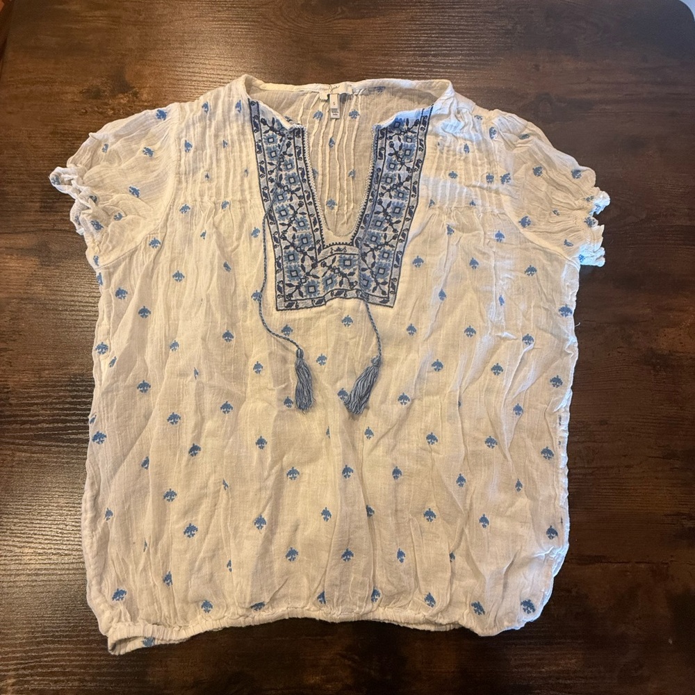 Joie white and Navy Patterned Top